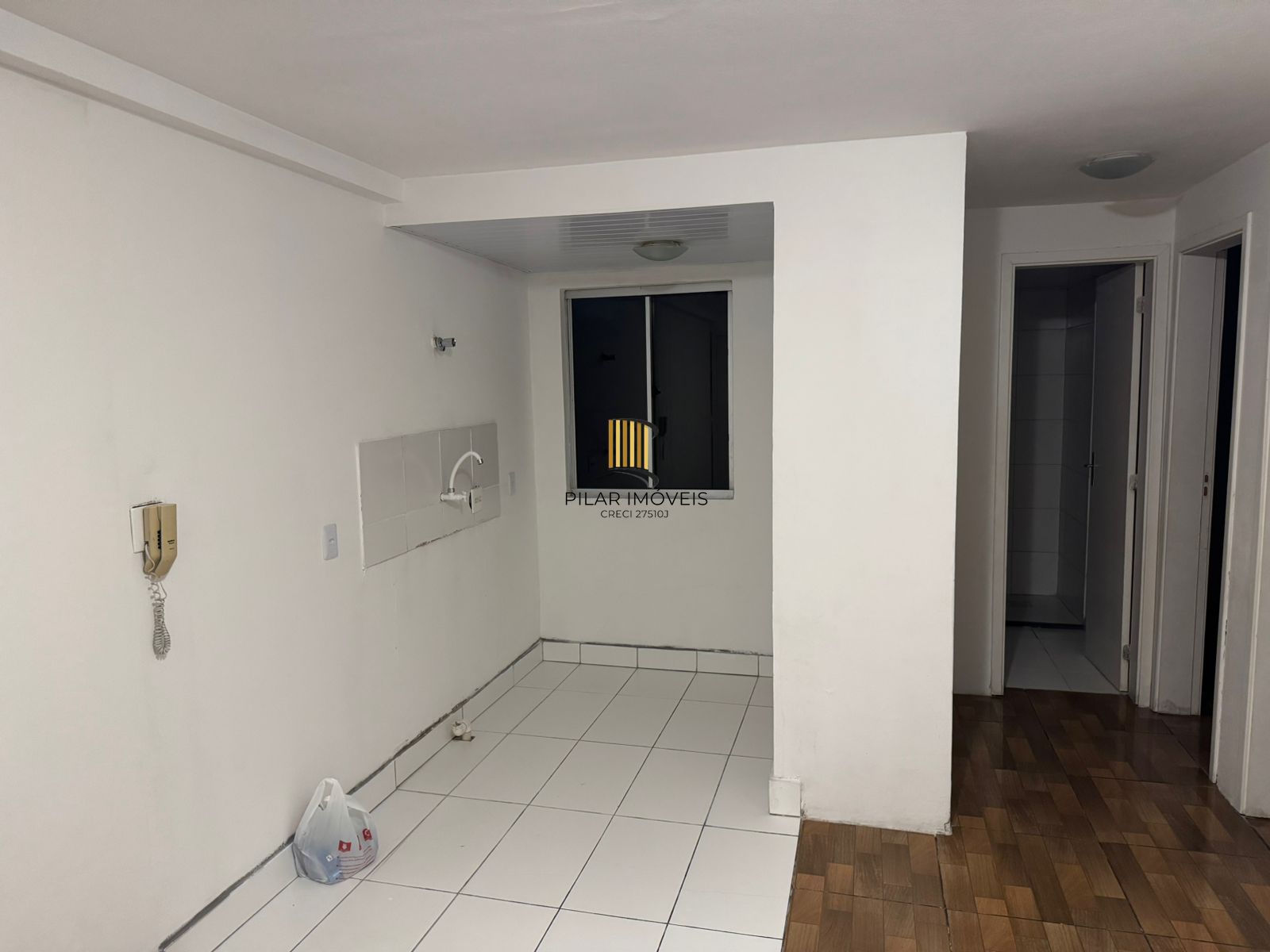 Apartamento com 02 quartos no Bairro Parque Santa Fé