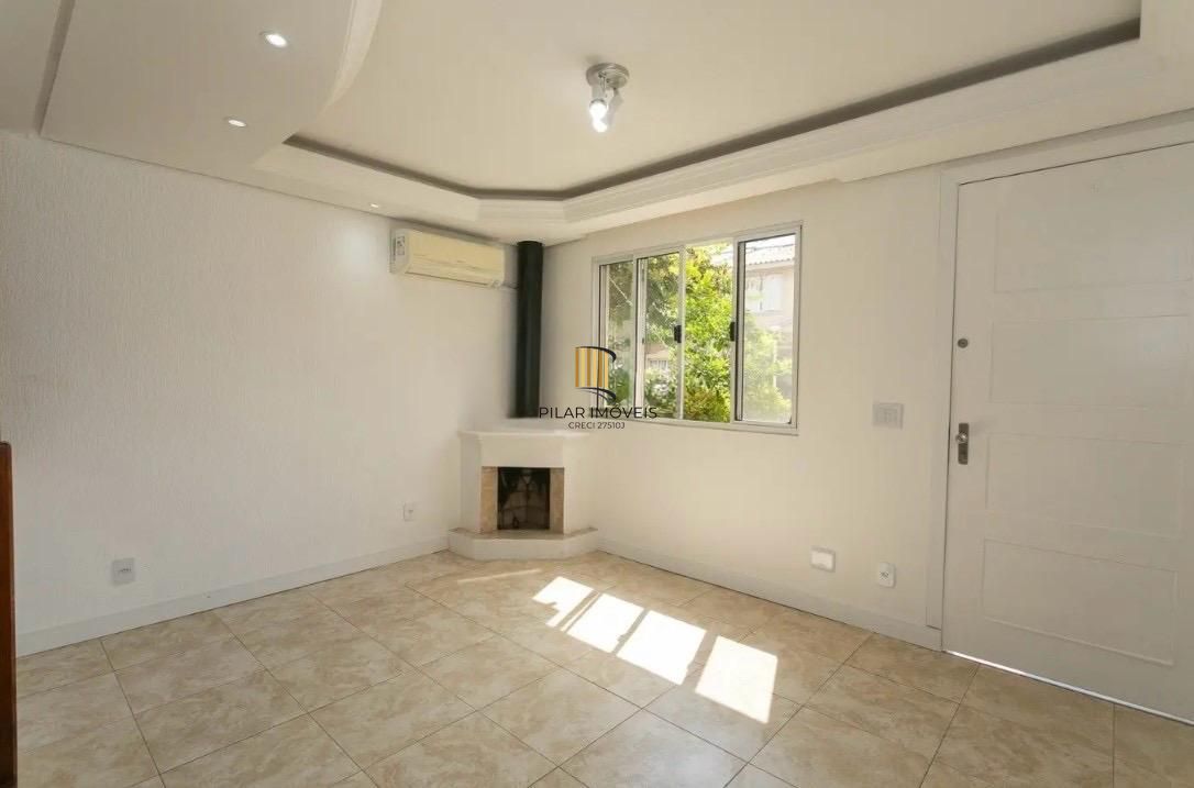 Casa em Condomínio com 03 quarto e 01 Vaga no Bairro Humaitá