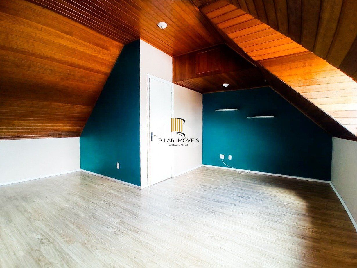 Casa em condomínio, 2 quartos, 1 vaga, bairro, 104m² Camaquã Porto Alegre