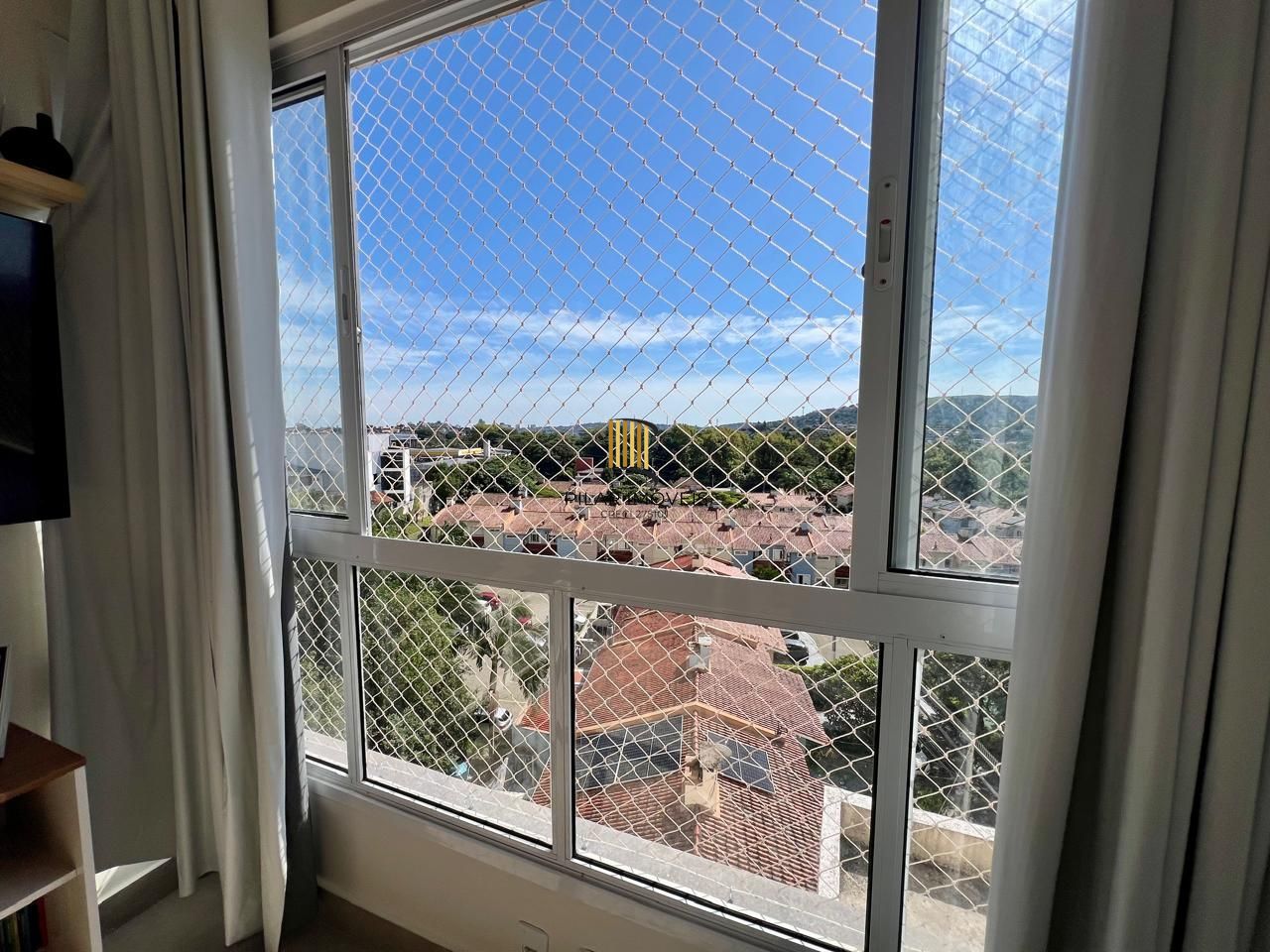 Apartamento no bairro Cavalhada 2 dormitórios , vaga coberta, portaria 24 horas.