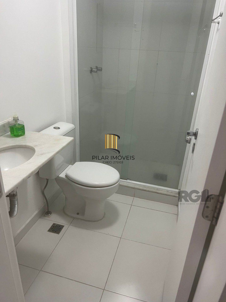 Apartamento de 2 dormitórios, sendo 1 suíte no bairro Mal Rondon