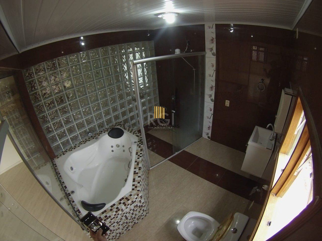 Casa 5 dormitórios no bairro Ponta Grossa