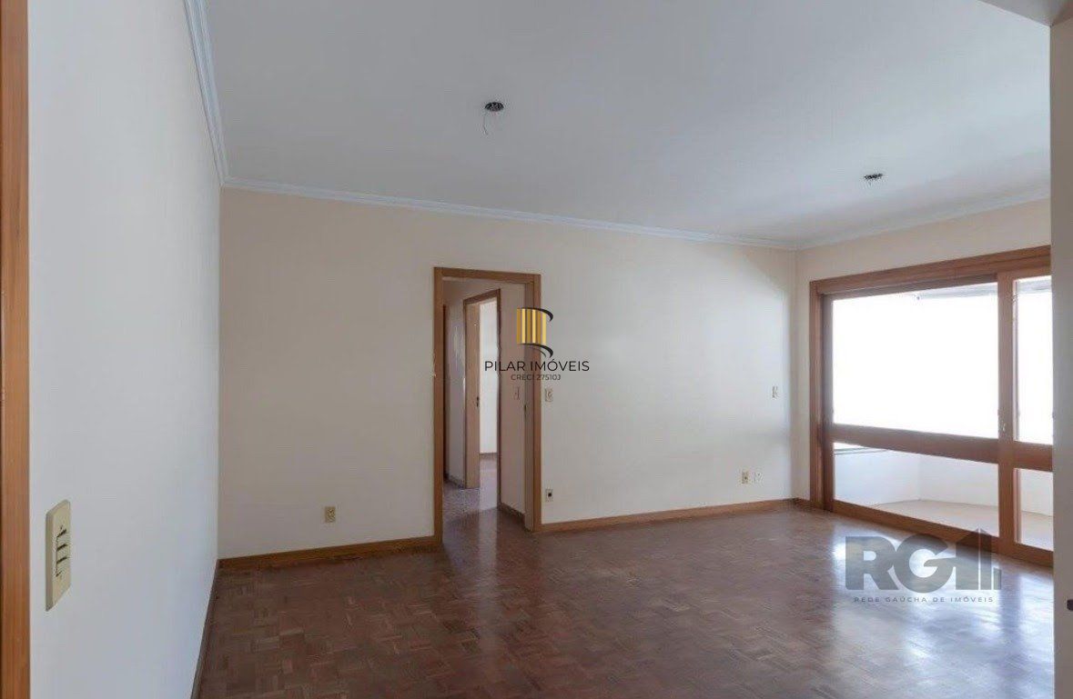 Apartamento a venda, dois dormitórios com vaga e infra no bairro Menino Deus