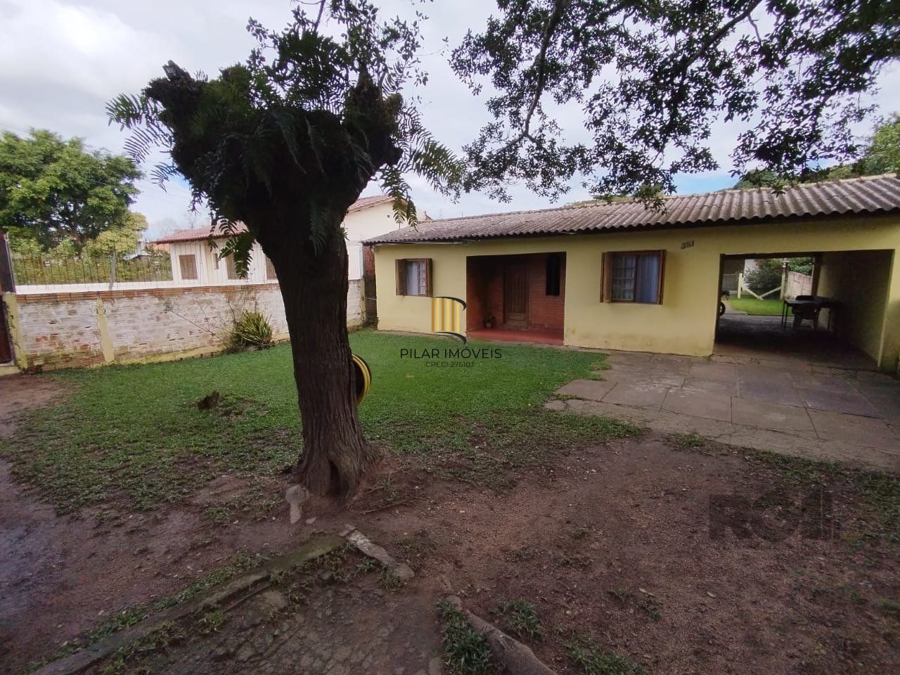Casa de 2 dormitórios no bairro Belém Velho