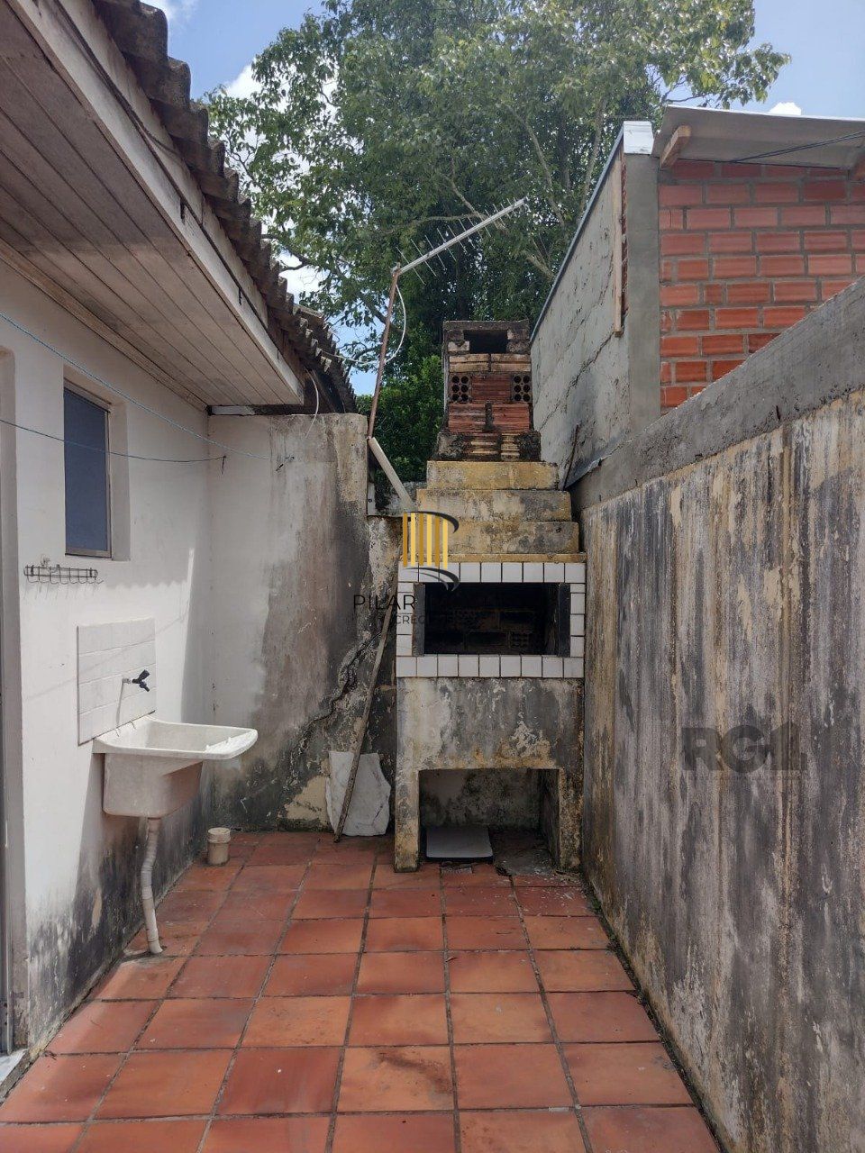 INVESTIMENTO - RESIDENCIAL COM 4 CASAS A VENDA EM ESTEIO