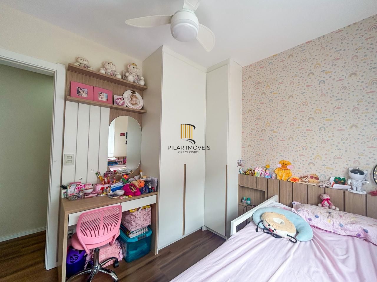 Impecável apartamento 03 dormitórios, 01 suíte - 87m² privativos, condomínio completa infra no Bairro Santa Tereza - Vaga dupla coberta.