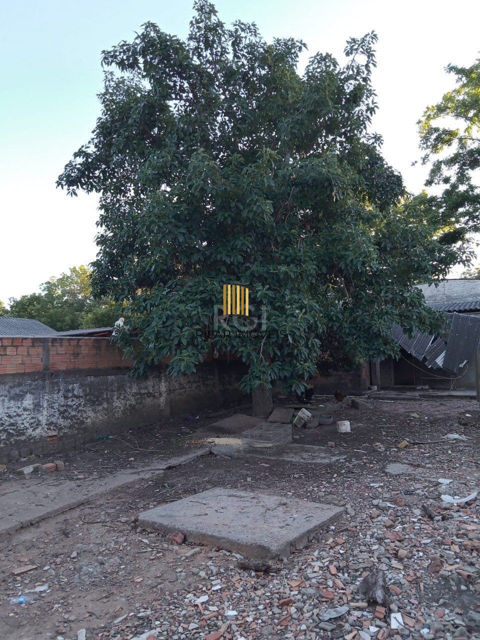 Casa para Venda - 748m², 3 dormitórios, 4 vagas - Belém Velho, Porto Alegre