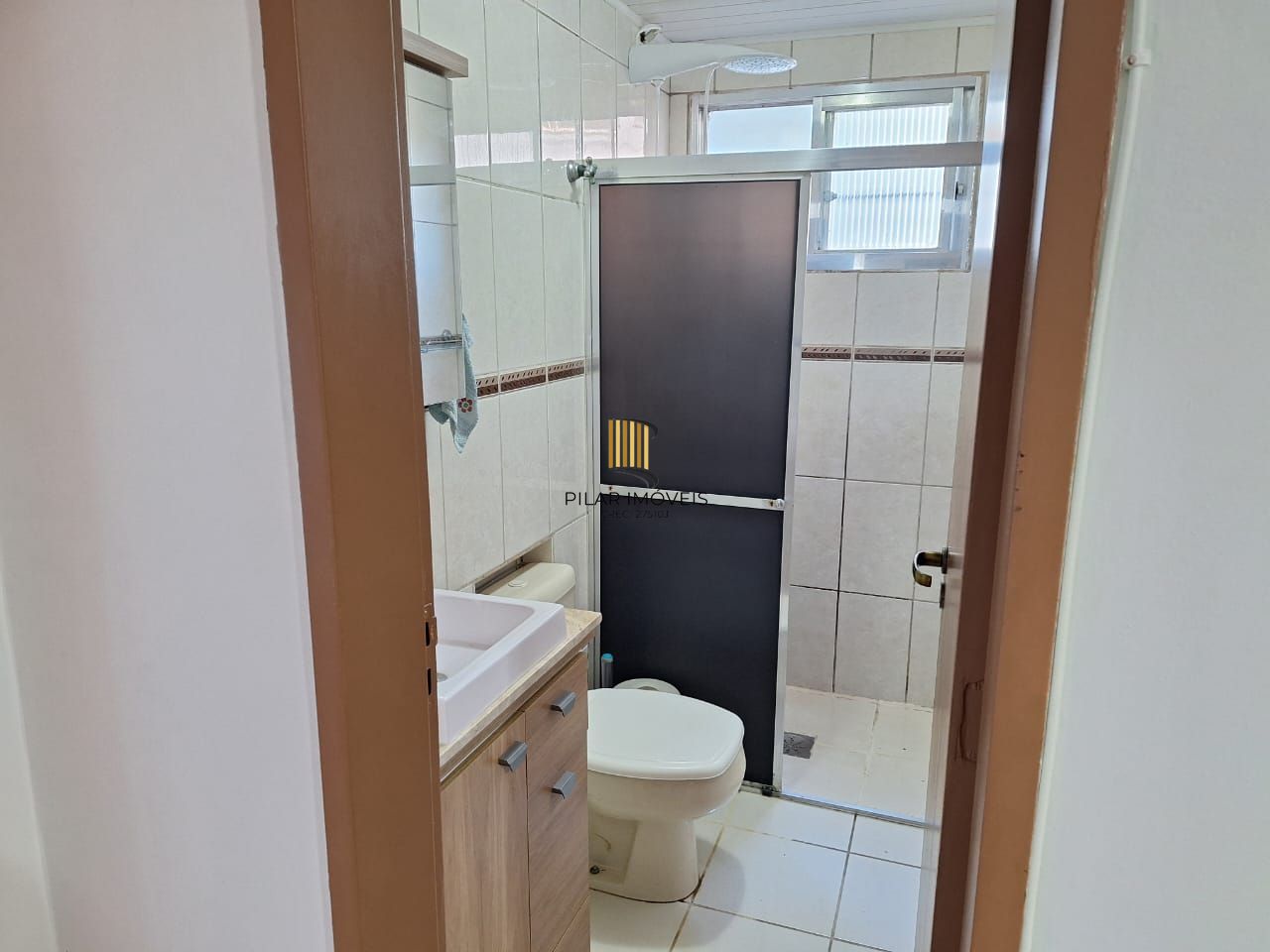Apartamento mobiliado com 2 quartos no Bairro Humaitá