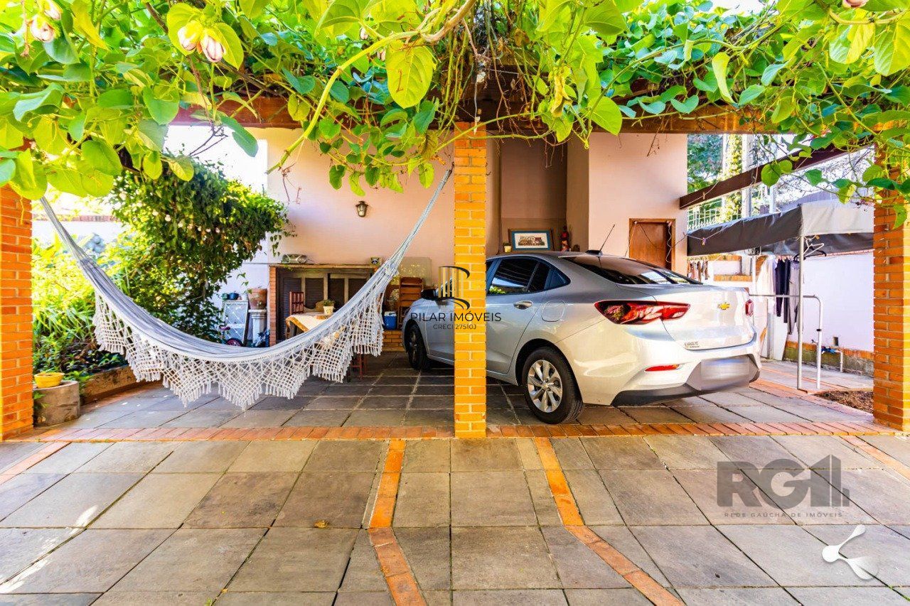 CASA, 4 DORMITÓRIOS, 3 SUÍTES, 2 VAGAS DE GARAGEM, BAIRRO IPANEMA, PORTO ALEGRE/RS