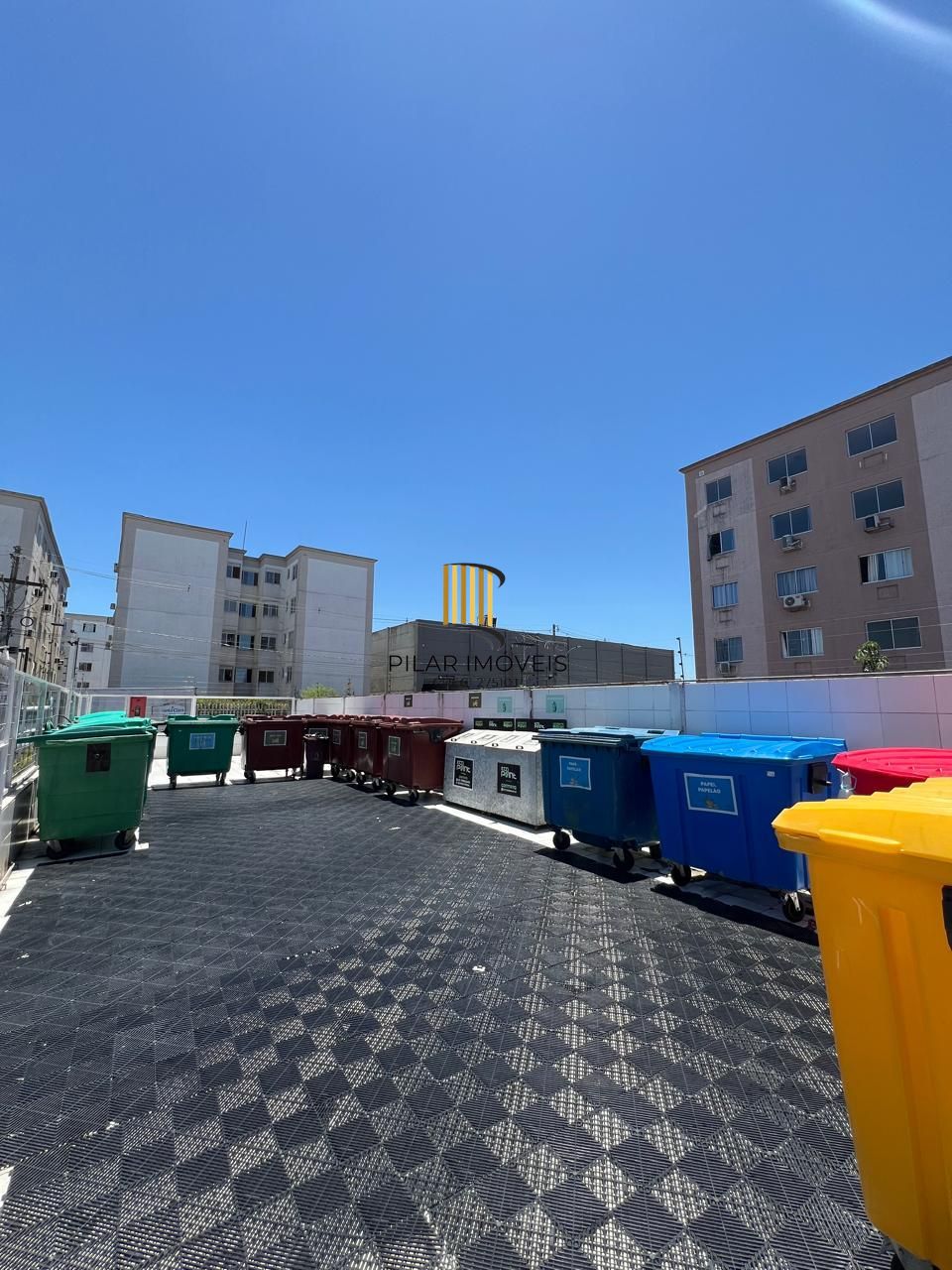 Apartamento com 02 quartos e 01 vaga fixa no Bairro Hípica