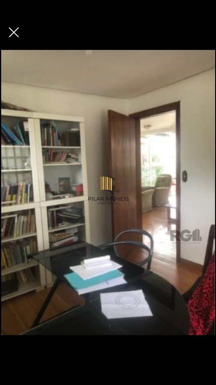 Casa 4 dormitórios no bairro Bom Jesus