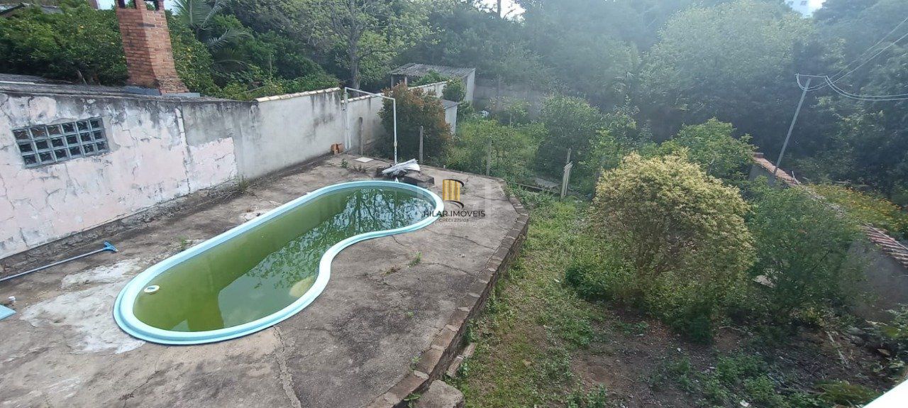 Casa para Venda - 250m², 3 dormitórios, sendo 1 suites, 2 vagas - Vila Nova, Porto Alegre
