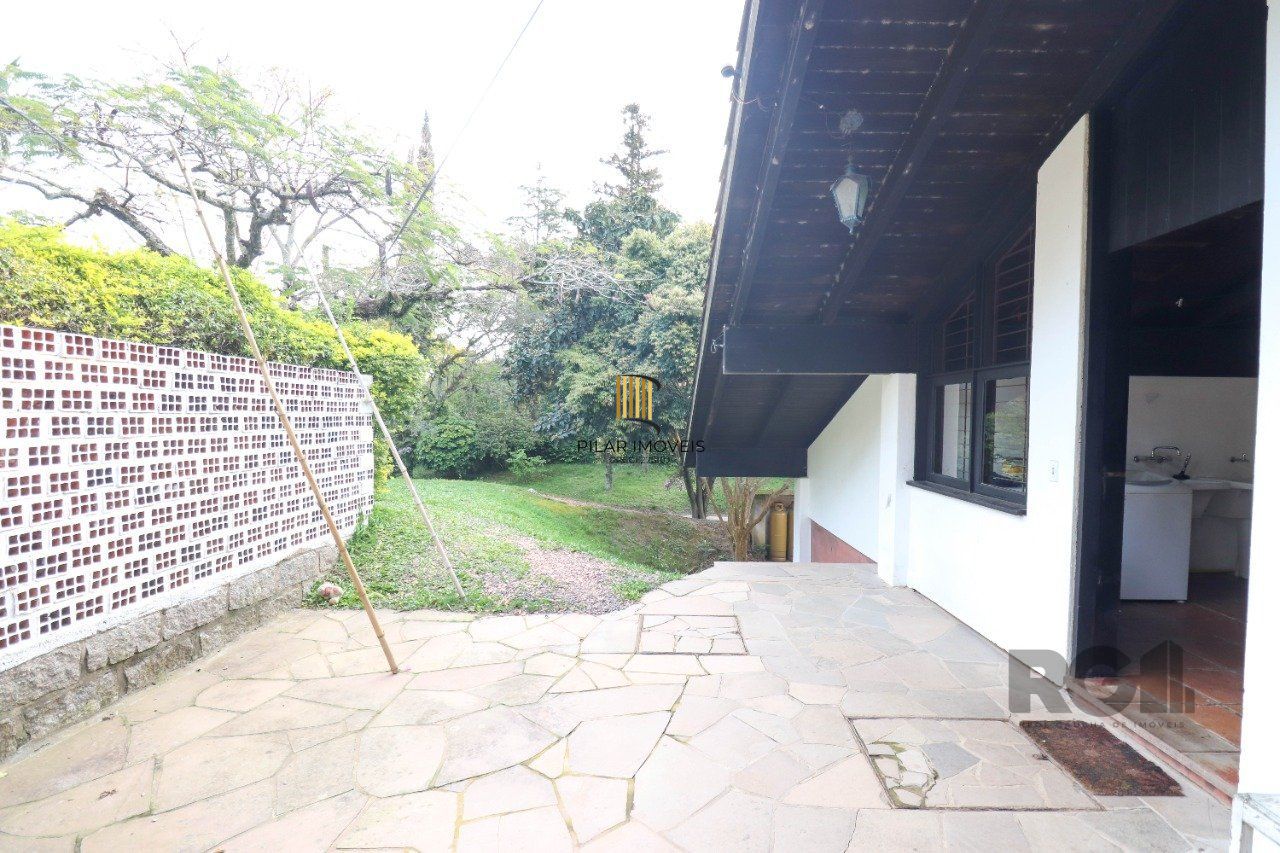 Casa para Venda - 523.36m², 6 dormitórios, sendo 2 suites, 2 vagas - Vila Conceição, Porto Alegre