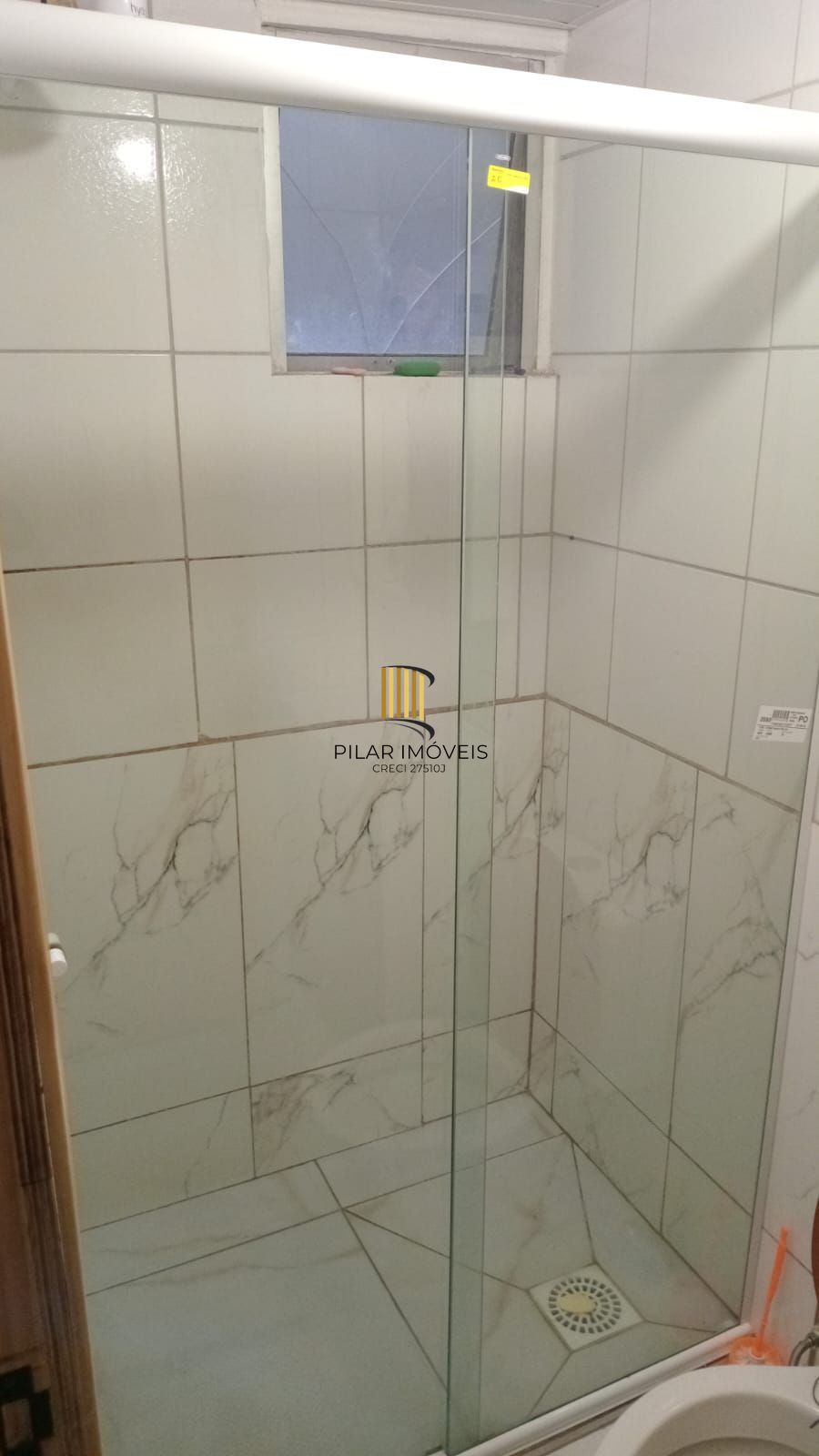 Apartamento com 02 quarto e 01 vaga rotativa, no Bairro Partenon