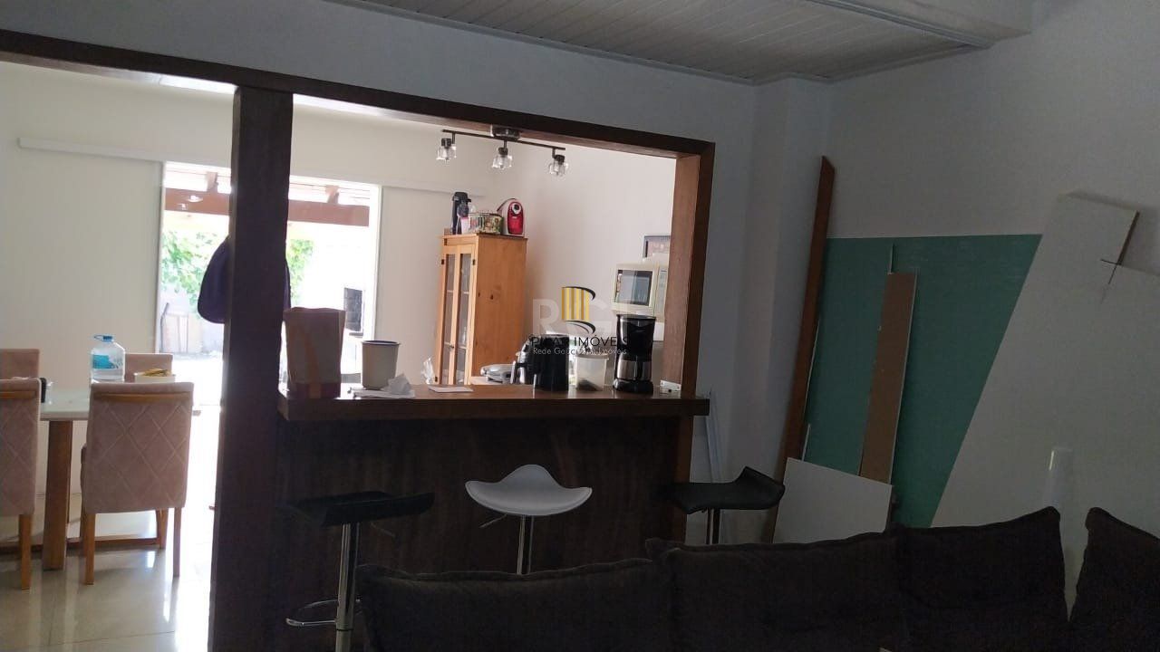 Casa para Venda - 105m², 2 dormitórios, 2 vagas - Hípica