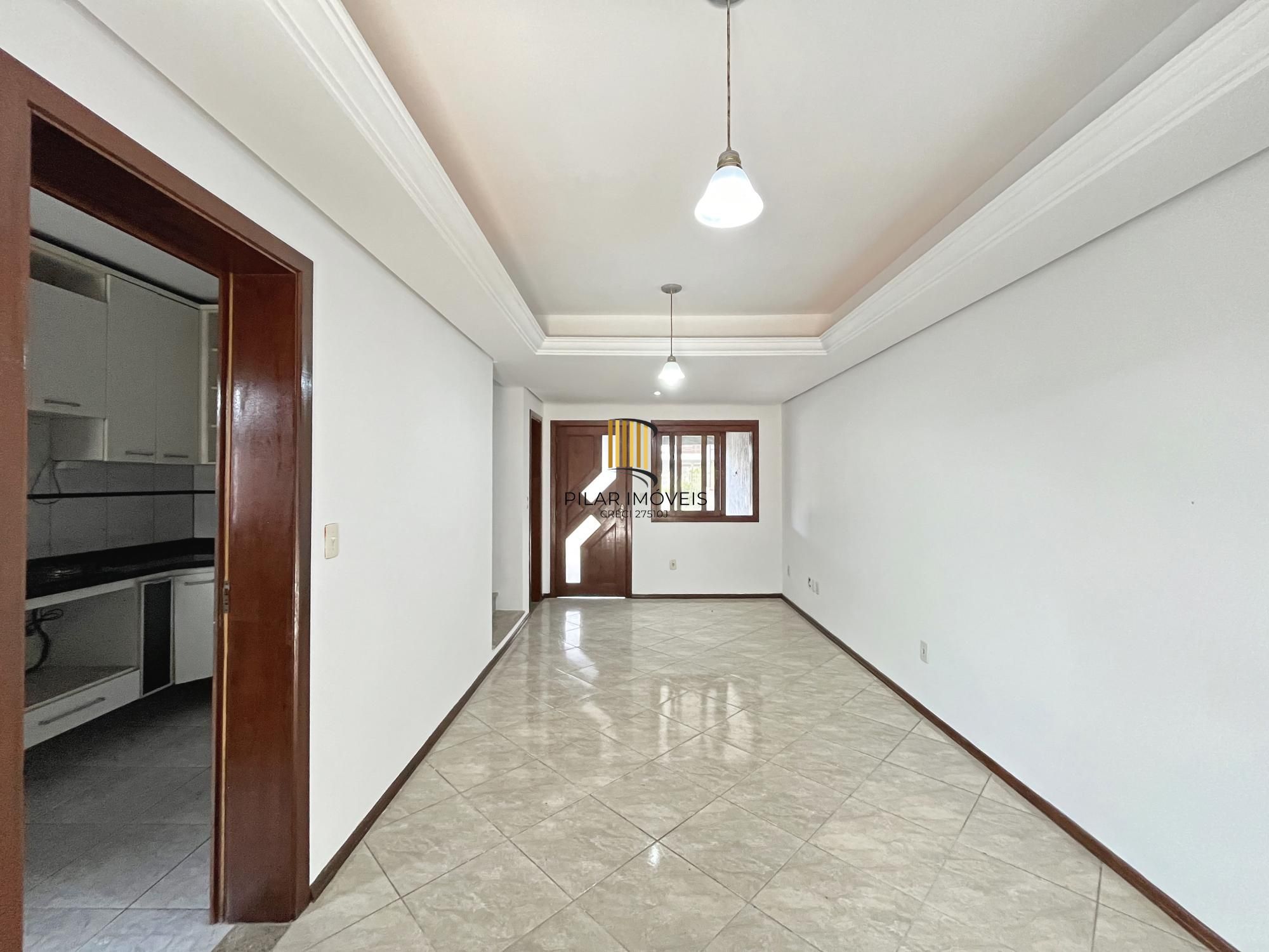 CASA 3 DORMITÓRIOS, SUÍTE, BAIRRO HIPICA, JARDINS DO PRADO EM PORTO ALEGRE-RS