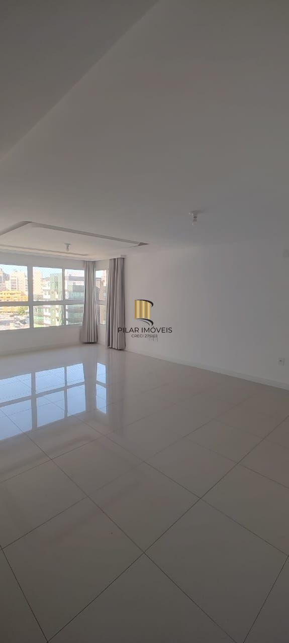 Apartamento com 03 Quartos e 02 vagas em Torres (01 suíte)