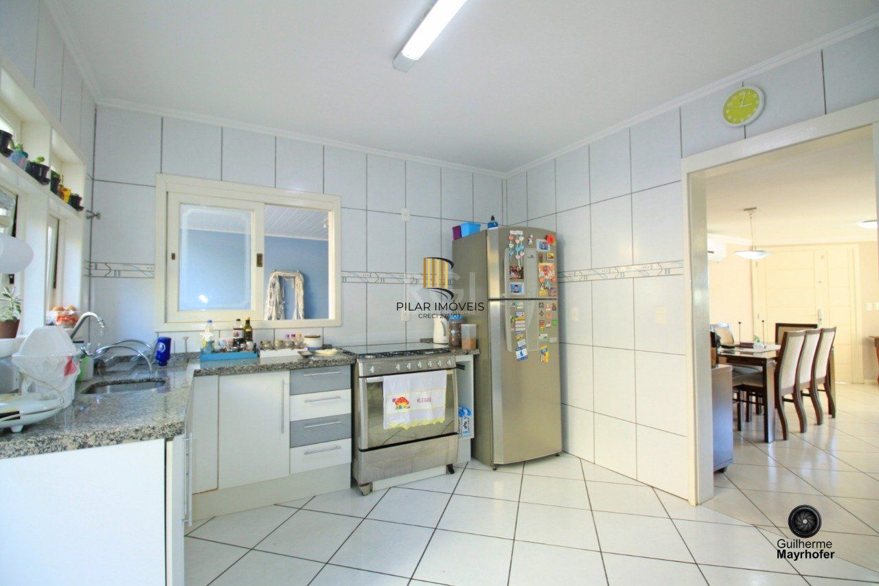 Casa para Venda - 328.5m², 3 dormitórios, sendo 1 suites, 3 vagas - Cavalhada, Porto Alegre