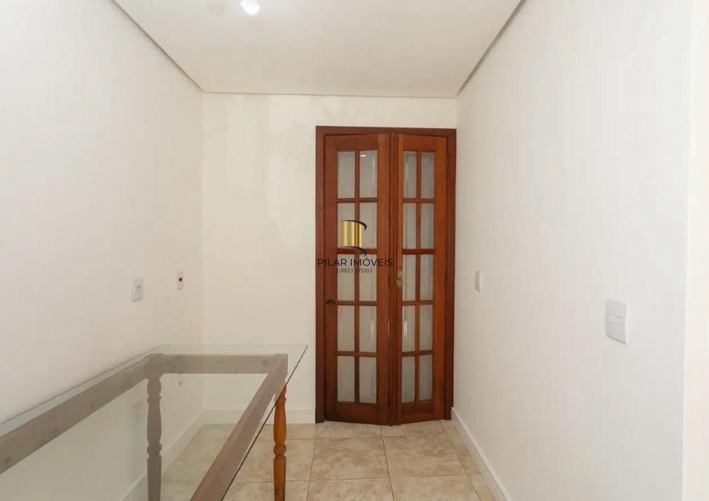 Casa em Condomínio com 03 quarto e 01 Vaga no Bairro Humaitá