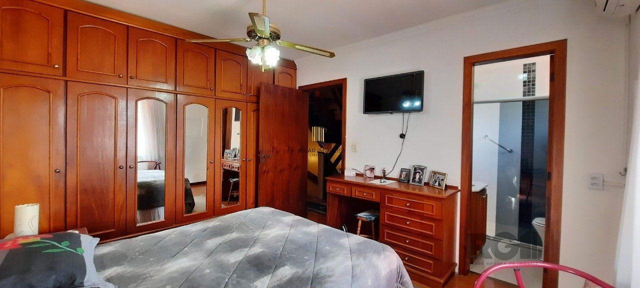 Casa Condominio para Venda - 129.58m², 3 dormitórios, sendo 1 suites, 3 vagas - Cavalhada