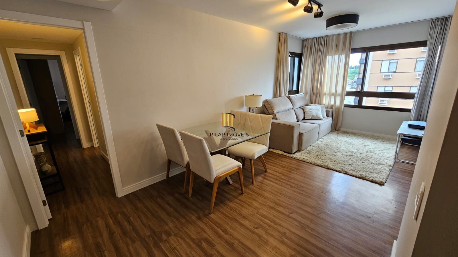 Apartamento de 2 dormitórios 2 suítes , vaga dupla coberta escriturada !