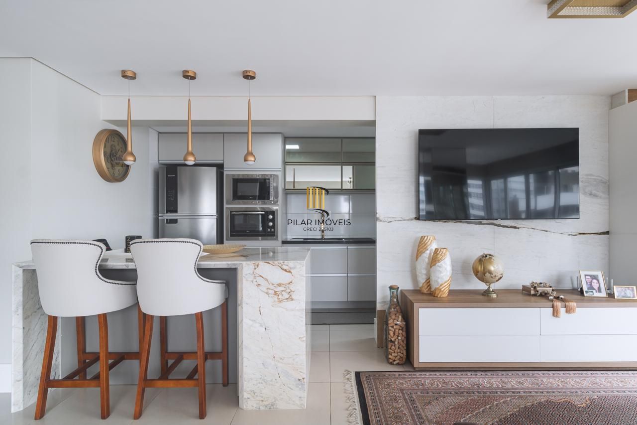 Apartamento com 03 Quartos (01 suíte) e 02 vagas na Praia de Torres RS