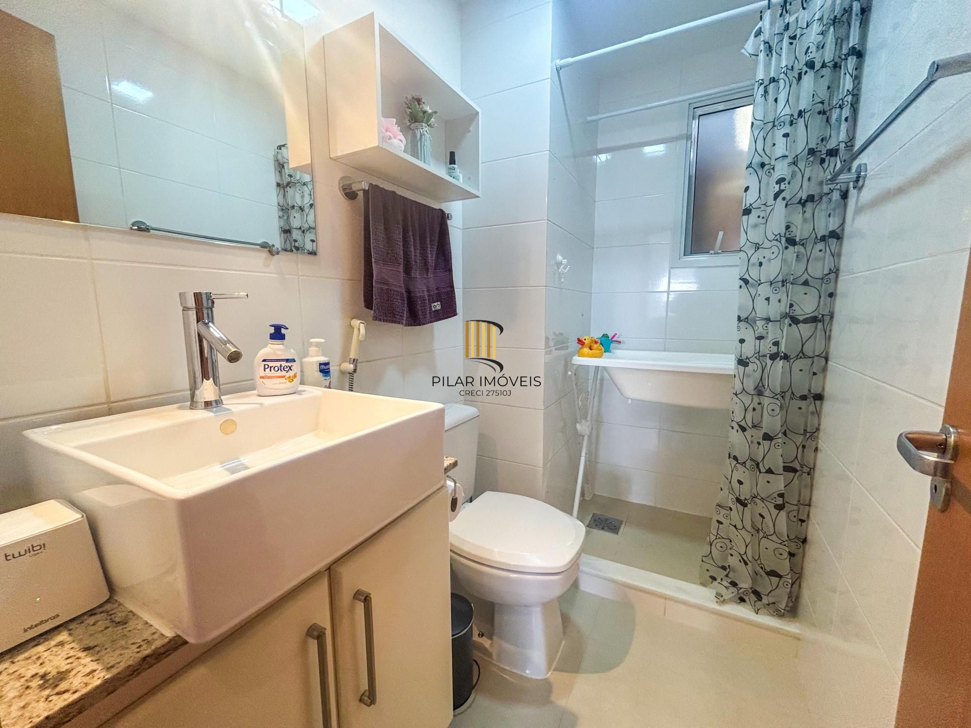 Excelente Apartamento 3 dormitórios, 2 vagas, condomínio Plaza Cristal