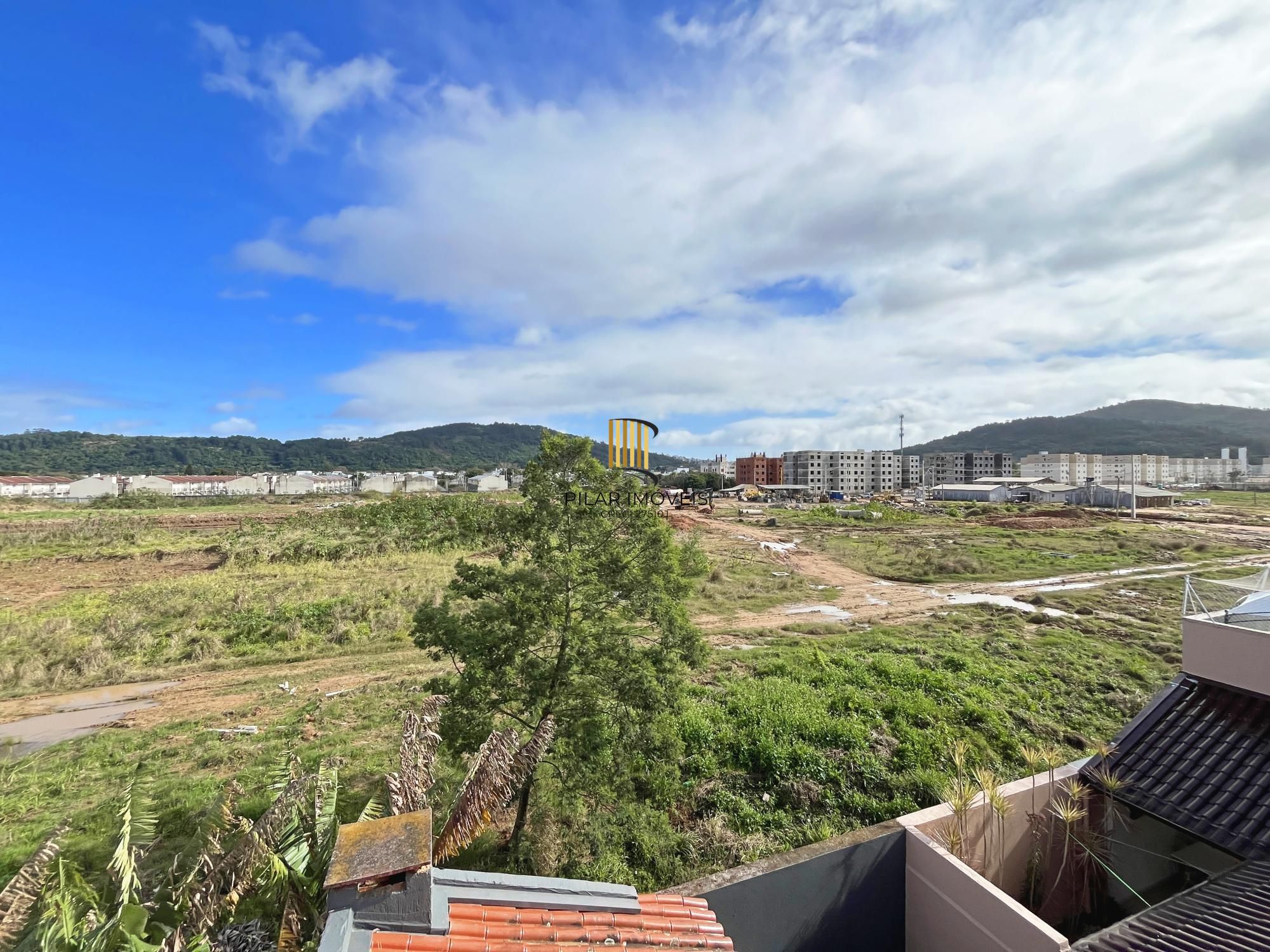 CASA 3 DORMITÓRIOS, SUÍTE, BAIRRO HIPICA, JARDINS DO PRADO EM PORTO ALEGRE-RS