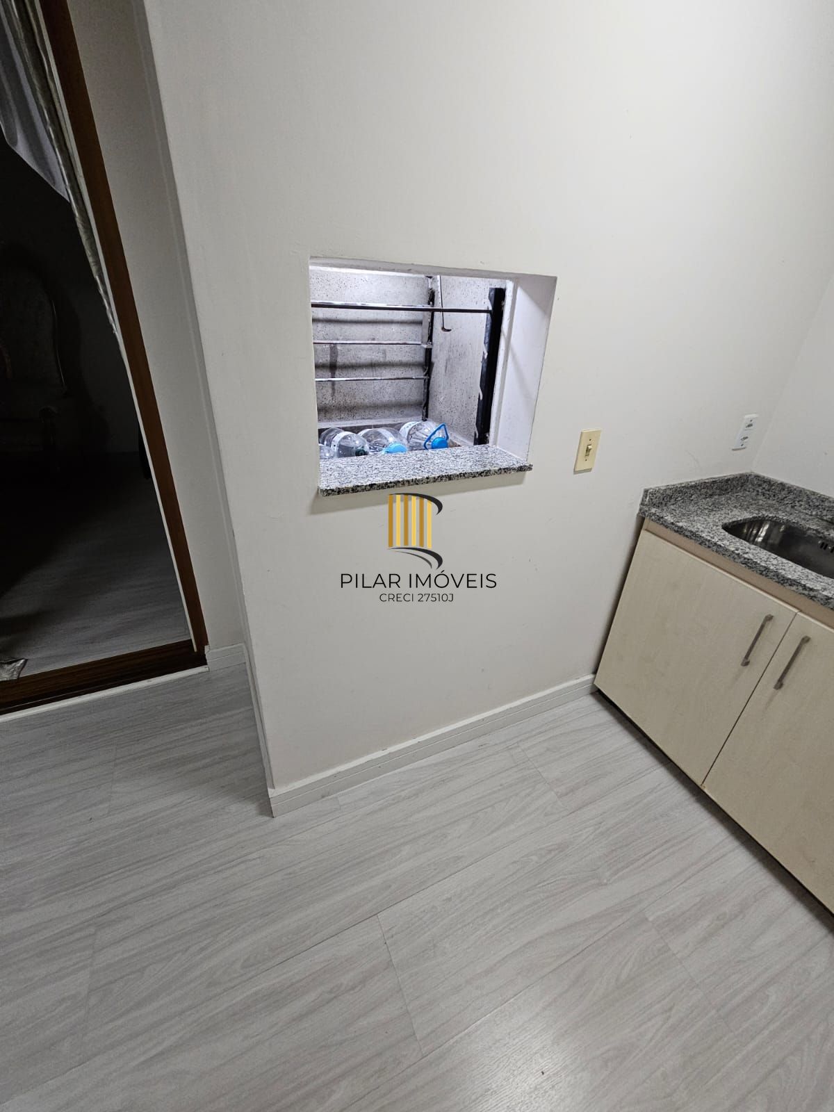 Apartamento com 02 quartos e 01 vaga no Centro Histórico de Porto Alegre