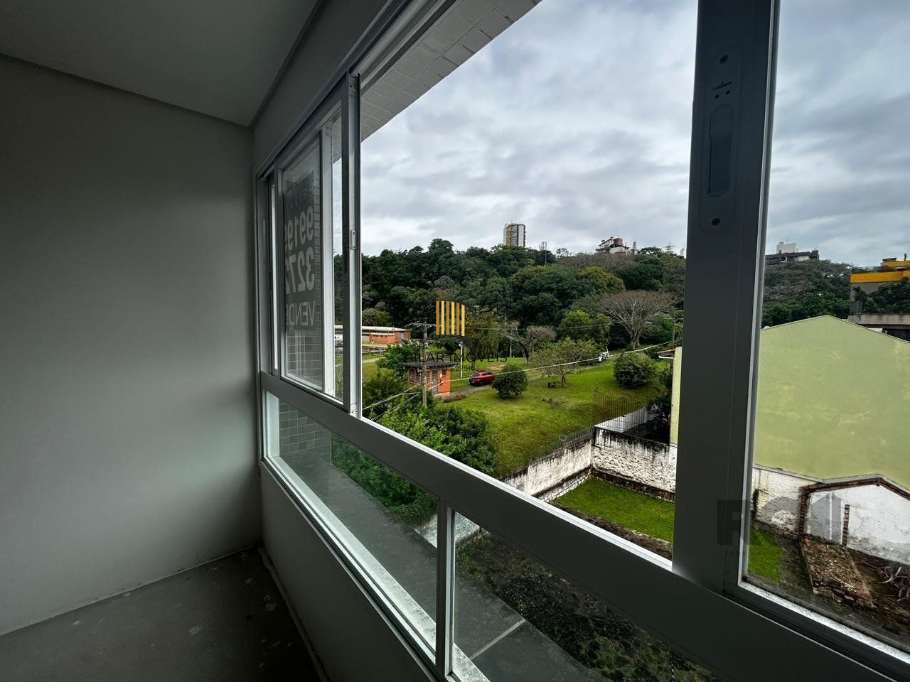 Apartamento com 3 suíte, churrasqueira, vaga de garagem, no bairro Menino Deus, Porto Alegre/RS