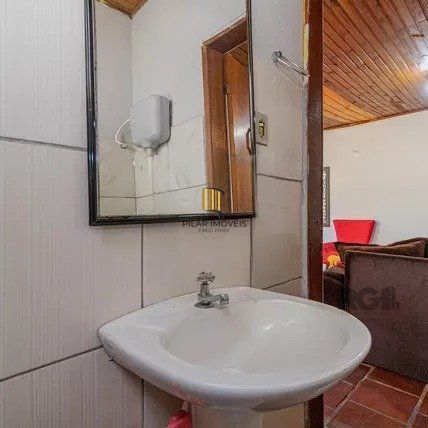 Casa 1 dormitório  e 1 vaga no jardim Sabará