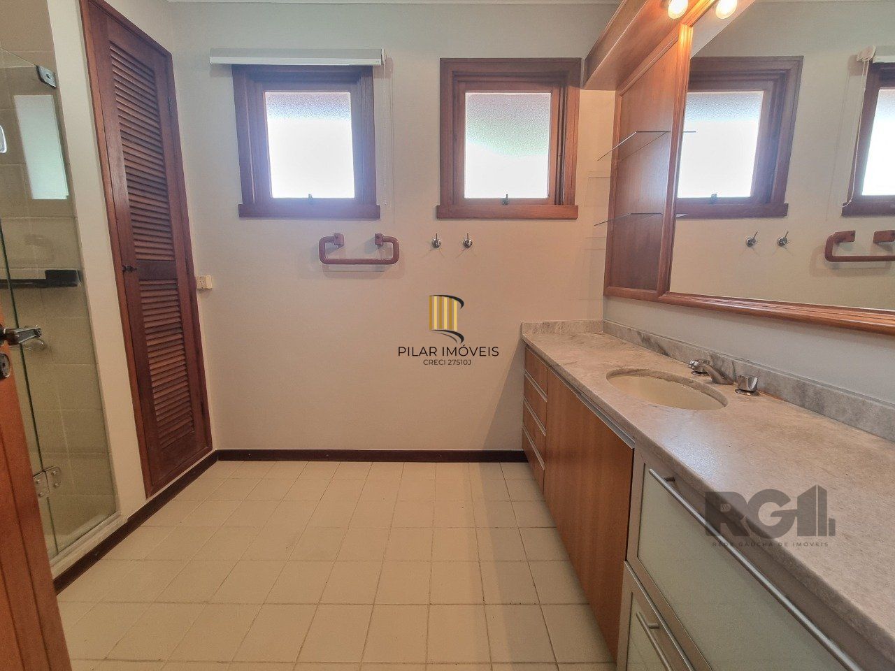 Casa Cond 5 dorm, 3 WC, piscina, jadim grande, cavalhada, Porto Alegre, RS