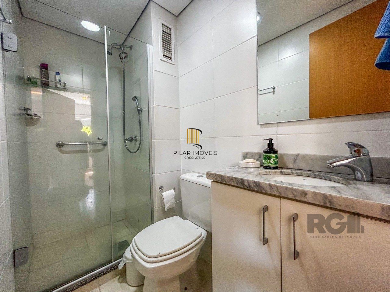 Apartamento de 02 dormitórios no Bairro Tristeza em Porto Alegre/RS