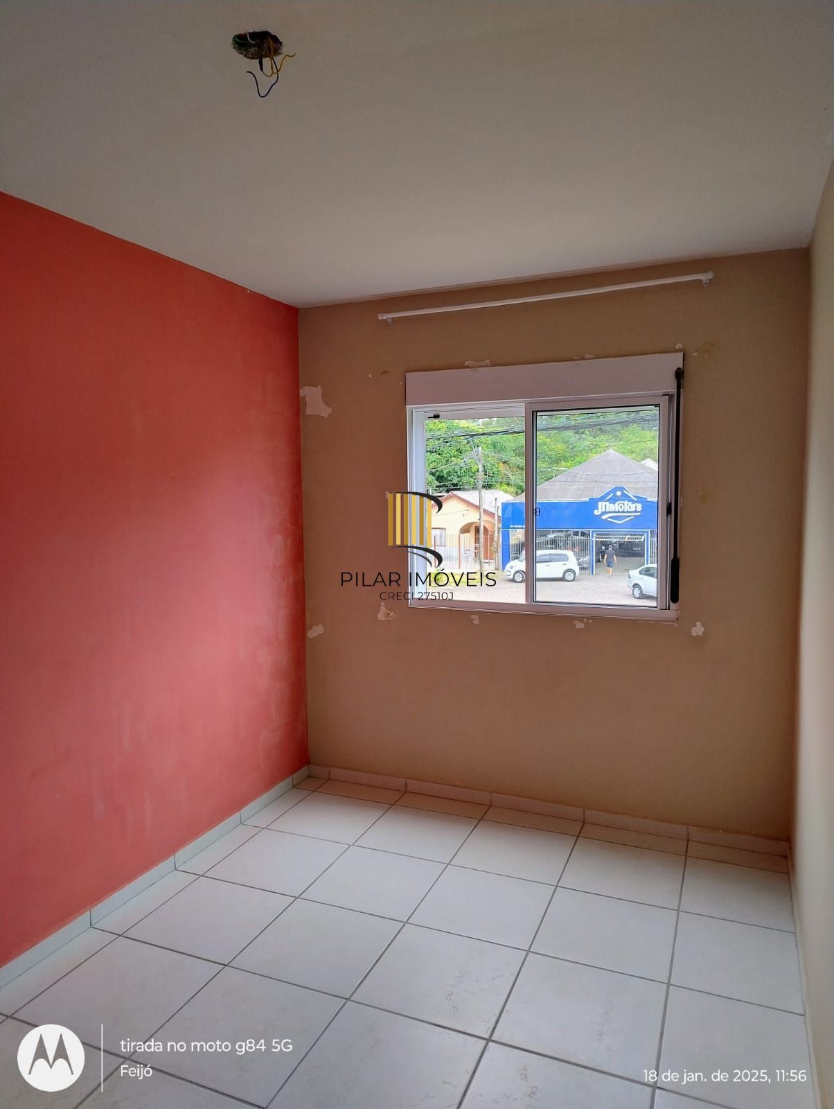 Apartamento com 02 quartos e 01 vaga no Bairro Chapéu do Sol