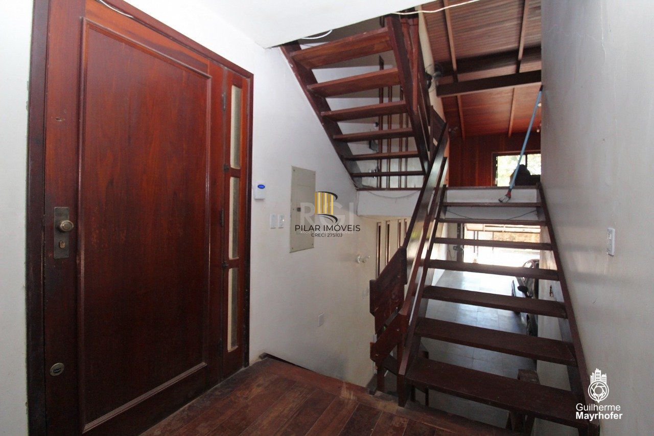 Casa para Venda - 526.64m², 4 dormitórios, sendo 2 suites, 4 vagas - Teresópolis