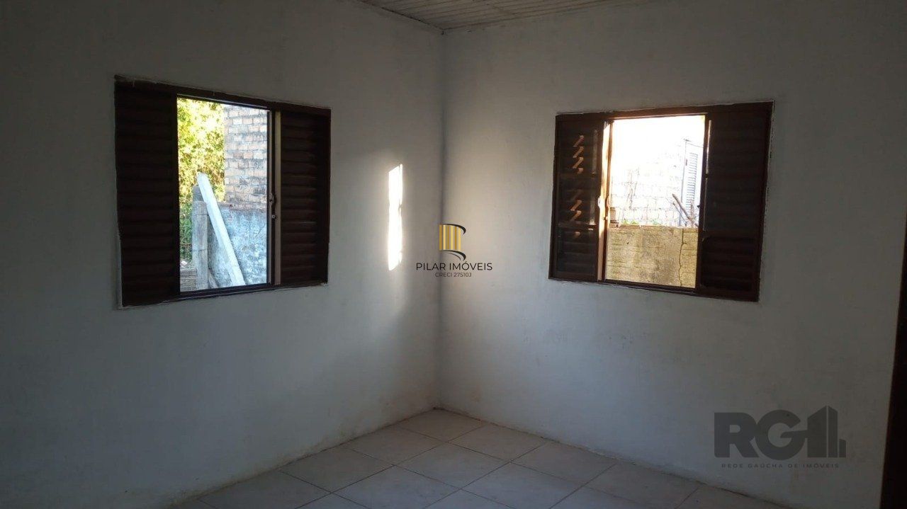 Casa à venda 2 dormitórios 3 vagas no Bairro Lami Porto Alegre RS