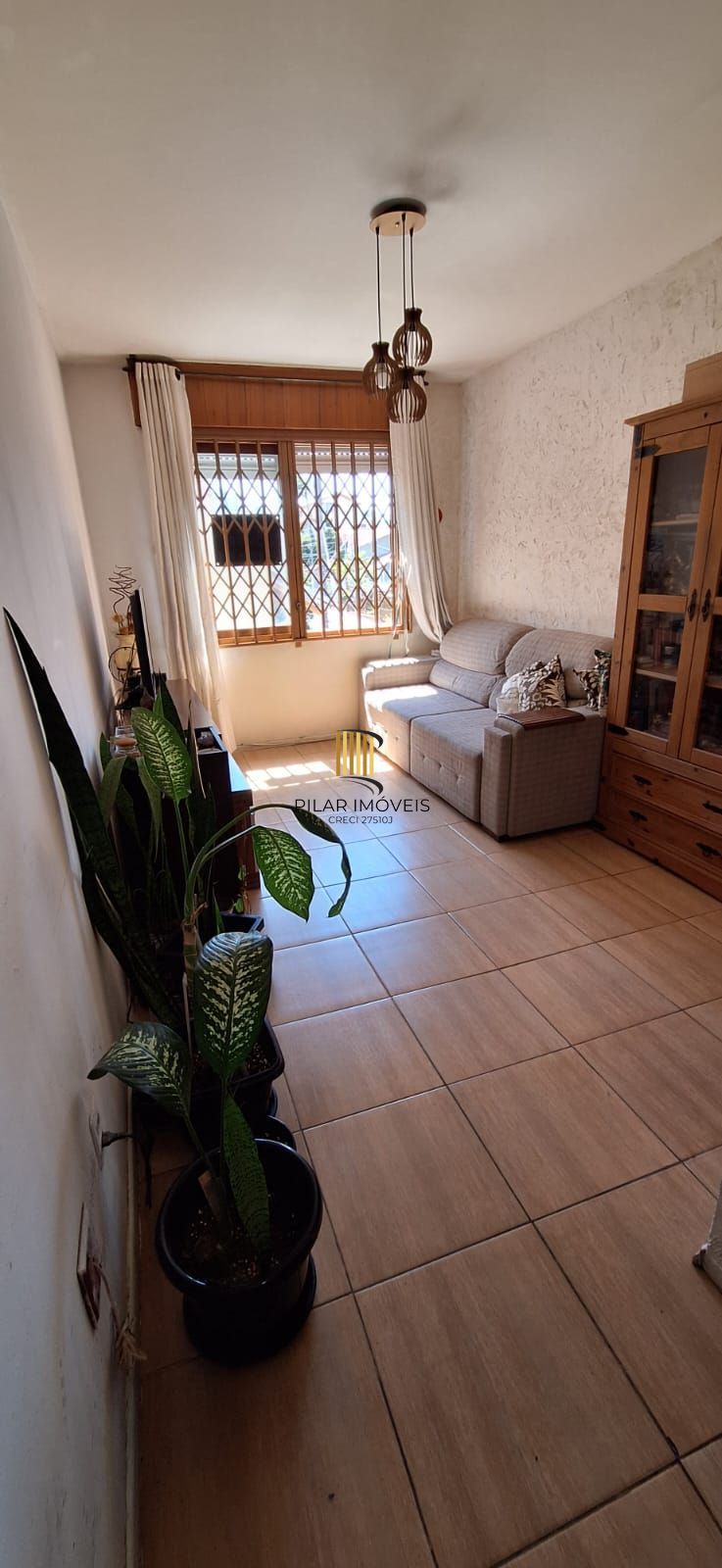 Apartamento de 1 dormitório com 1 vaga de garagem coberta !