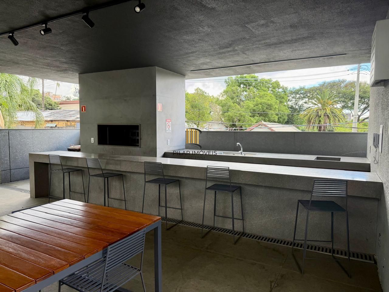 Apartamento com box duplo no bairro Teresópolis