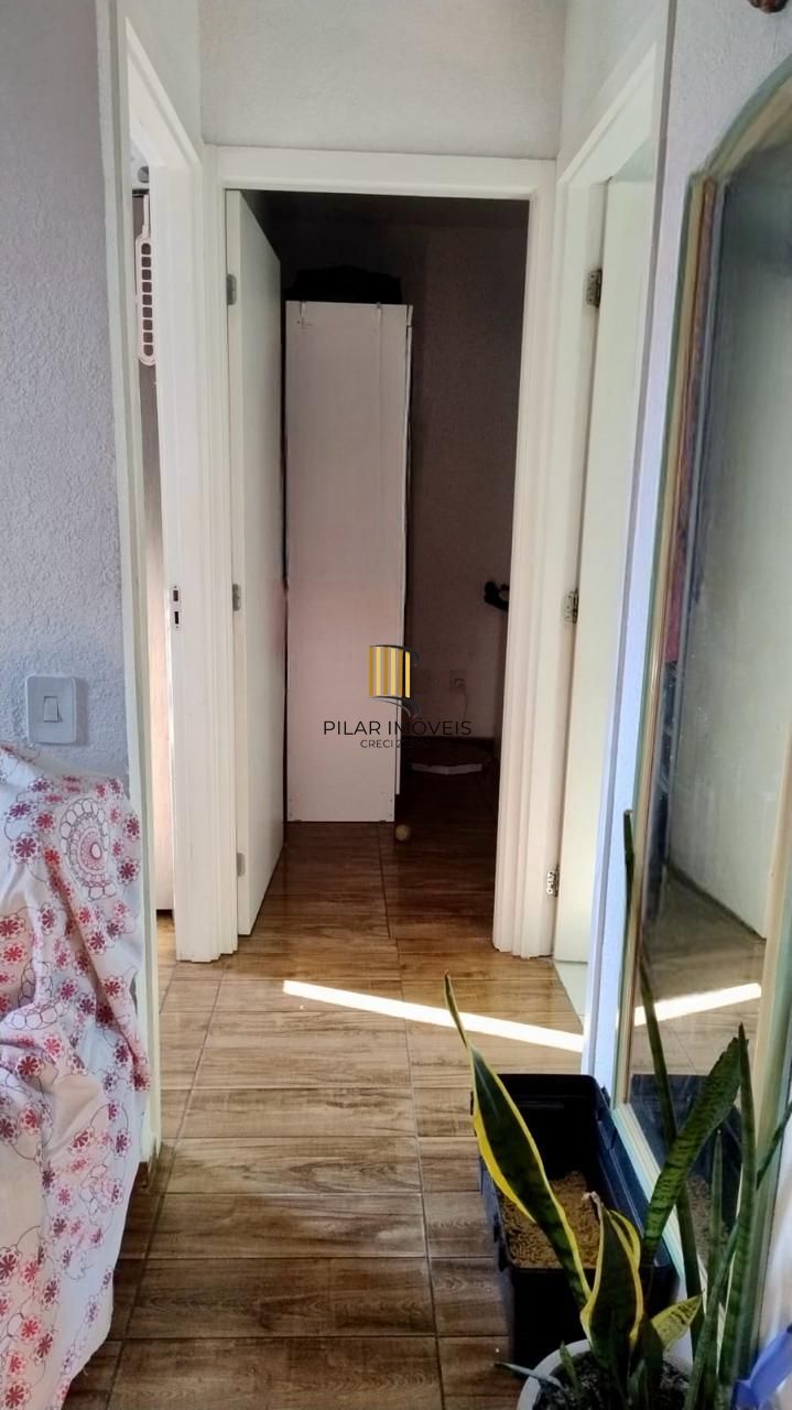 Apartamento 2 dormitórios com vaga no bairro Cavalhada.