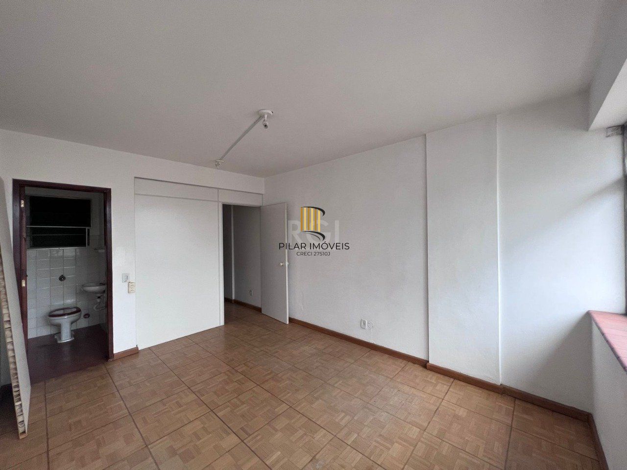 Conjunto/Sala para Venda - 24m², 0 dormitórios, Centro Histórico, Porto Alegre - Pilar Imóveis
