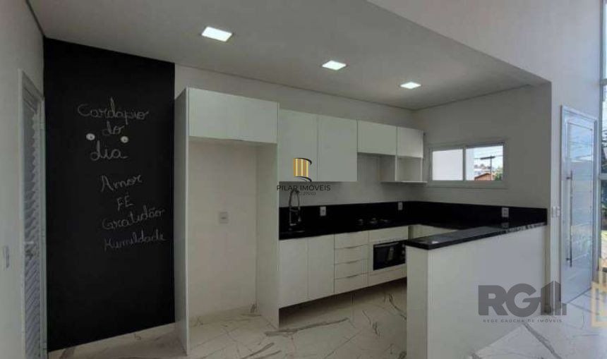 Casa 3 dormitórios no bairro COHAB A