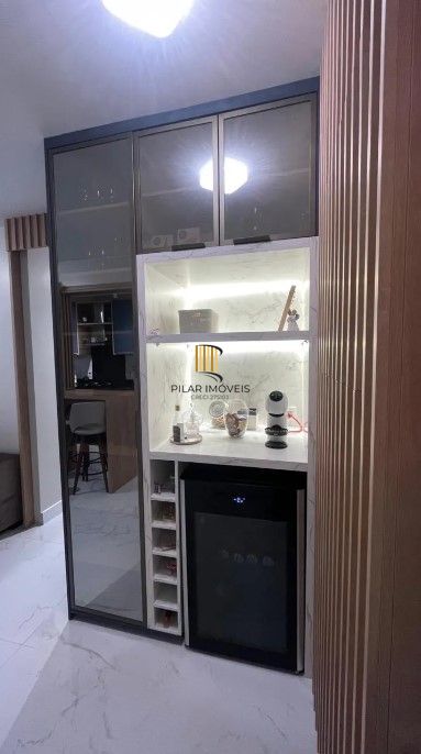 Apartamento com 02 quartos e 01 vaga fixa no Bairro Morro Santana