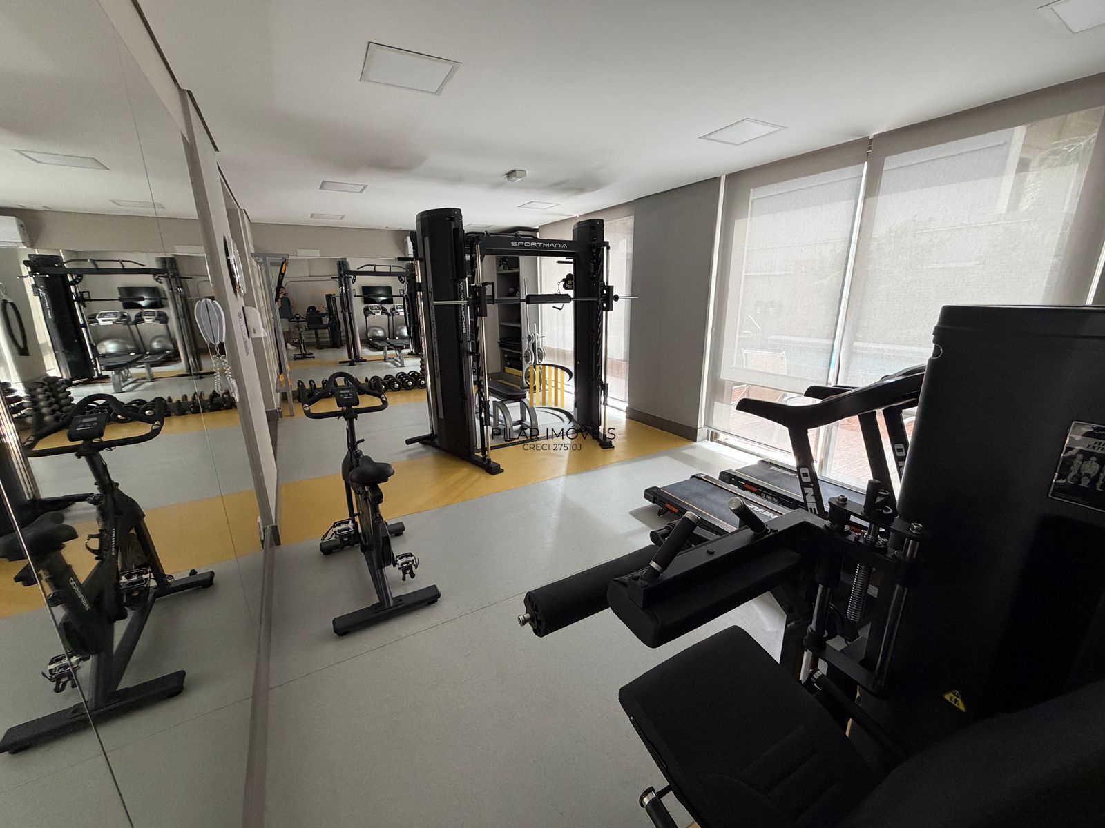 Apartamento de 2 dormitórios 2 suítes , vaga dupla coberta escriturada !