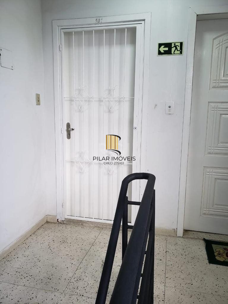 Apartamento JK , 28m², 1 dormitório, 1 vaga - Bom Jesus, uma quadra da Protásio, Porto Alegre/RS
