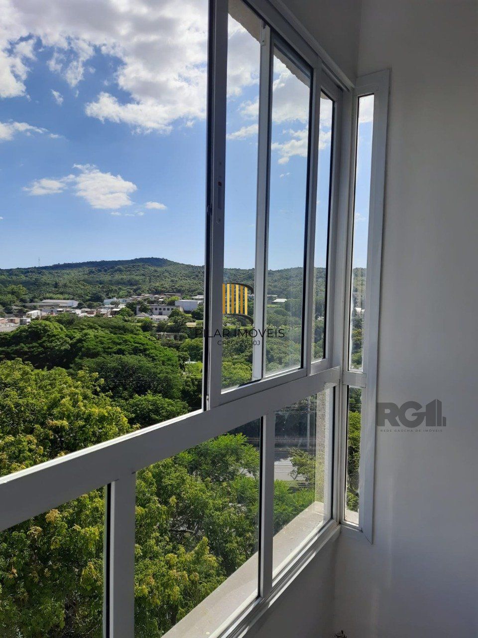 Apartamento com 2 quartos, vaga de garagem - 42,51m² no bairro Cavalhada, Porto Alegre/RS