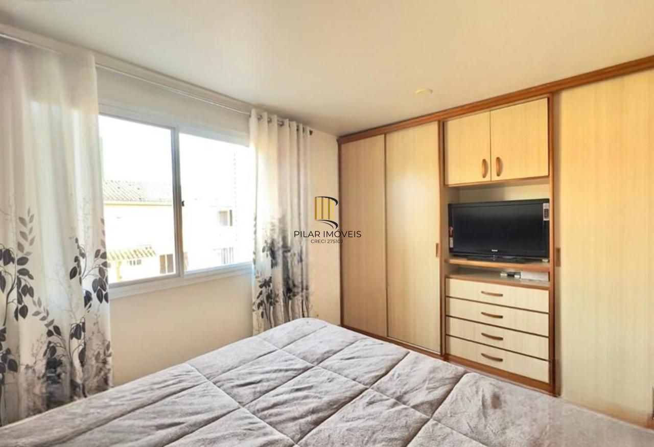 Casa em condominio , 2 dorm, 1 vaga, bairro Sarandi, condomínio Acapulco.