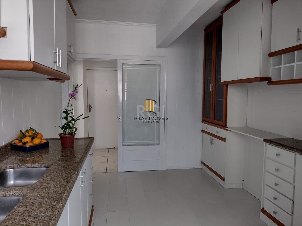 Ótimo apartamento de 3 dormitórios no centro de São Leopoldo
