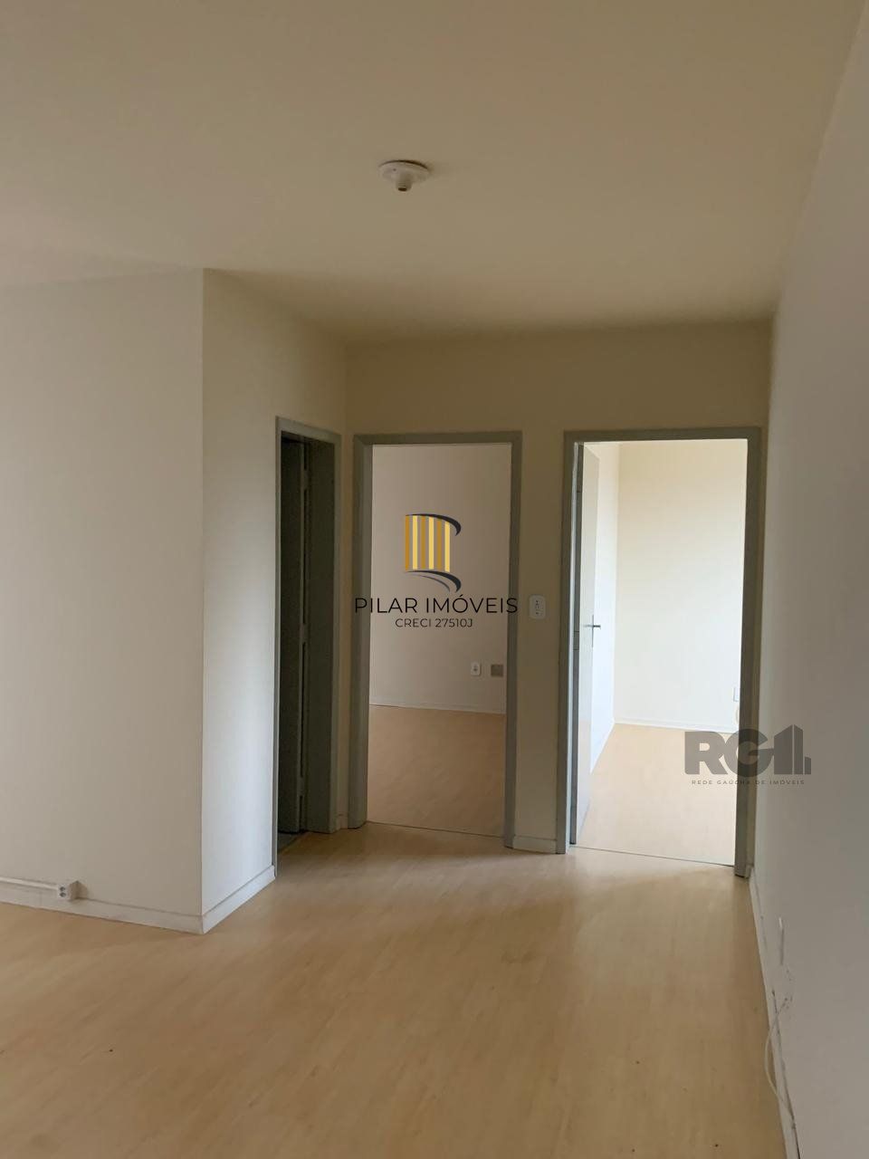 APARTAMENTO DE 2 DORMITORIOS REFORMADO BAIRRO SANTO ANTONIO - POA/RS