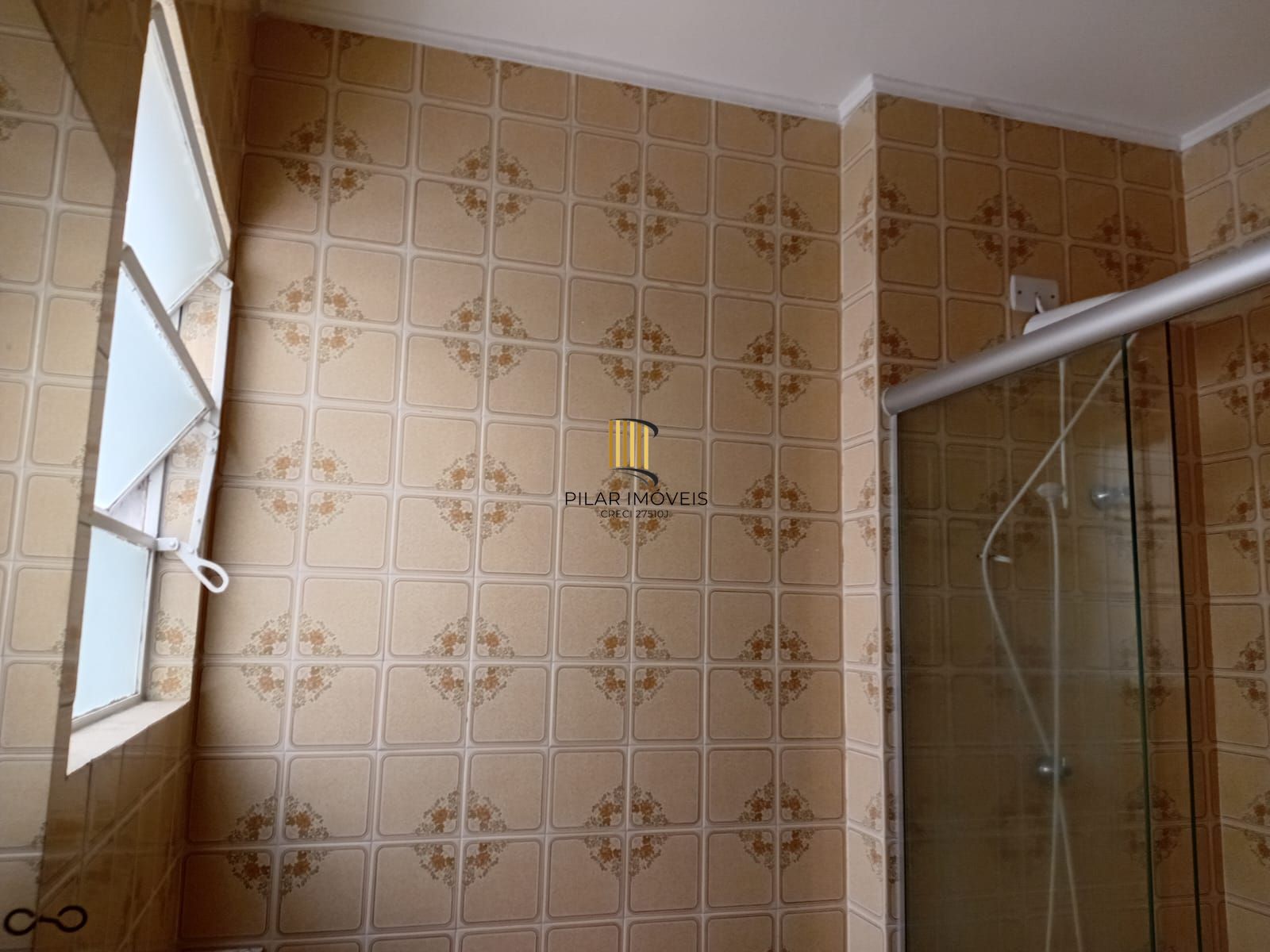 Apartamento de 1 quarto semimobiliado no bairro Tristeza em Porto Alegre.