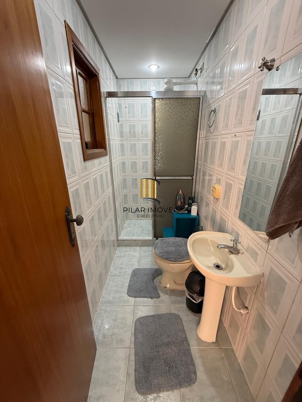 Apartamento com 02 quartos, 02 banheiros e 01 vaga Coberta no Bairro Petrópolis